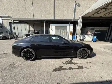 PORSCHE Panamera 4 E-Hybrid Platinum Edit.  CHRONO PASM