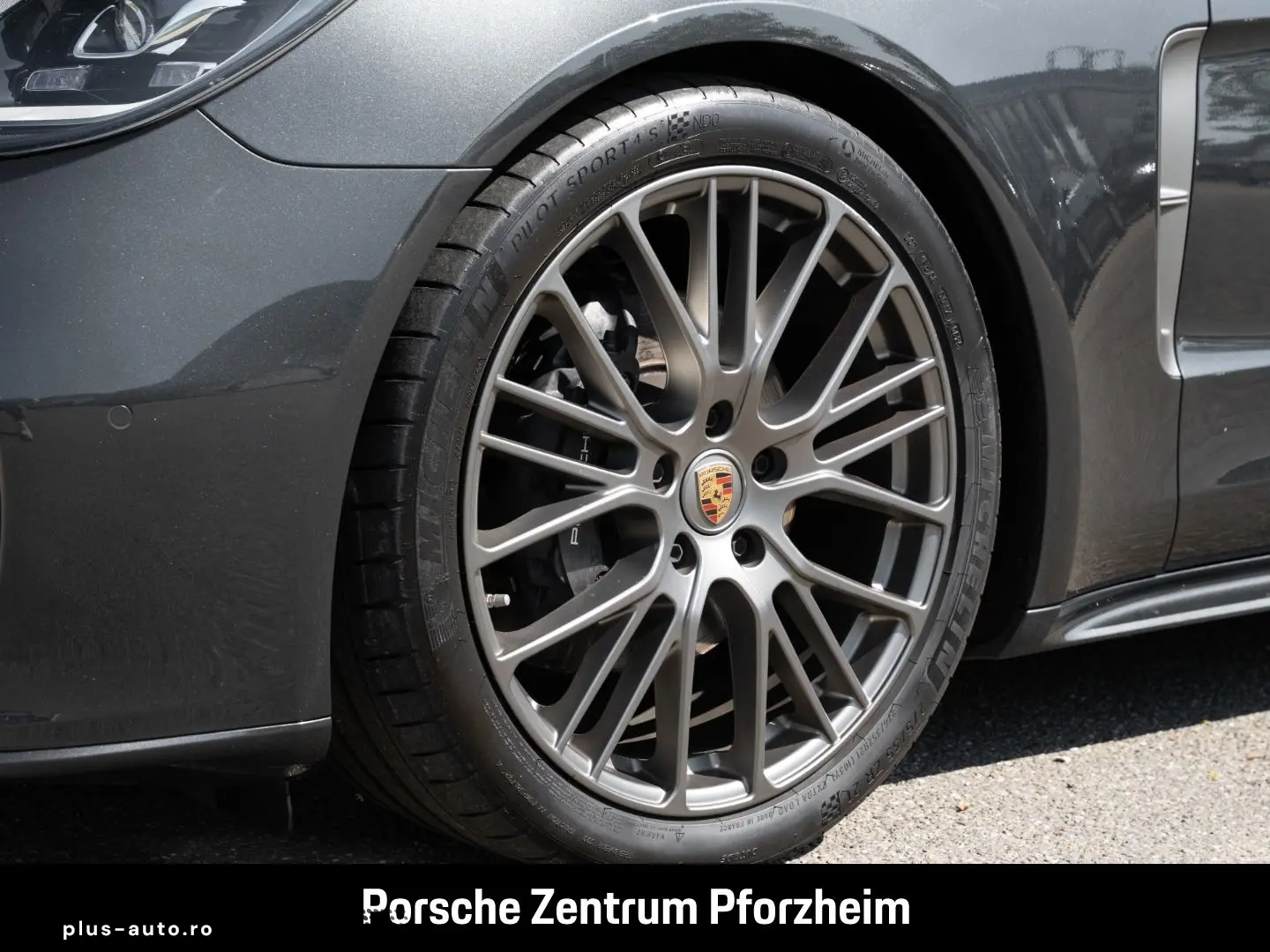 PORSCHE Panamera 4 Platinum Edition HA-Lenkung Sportabga