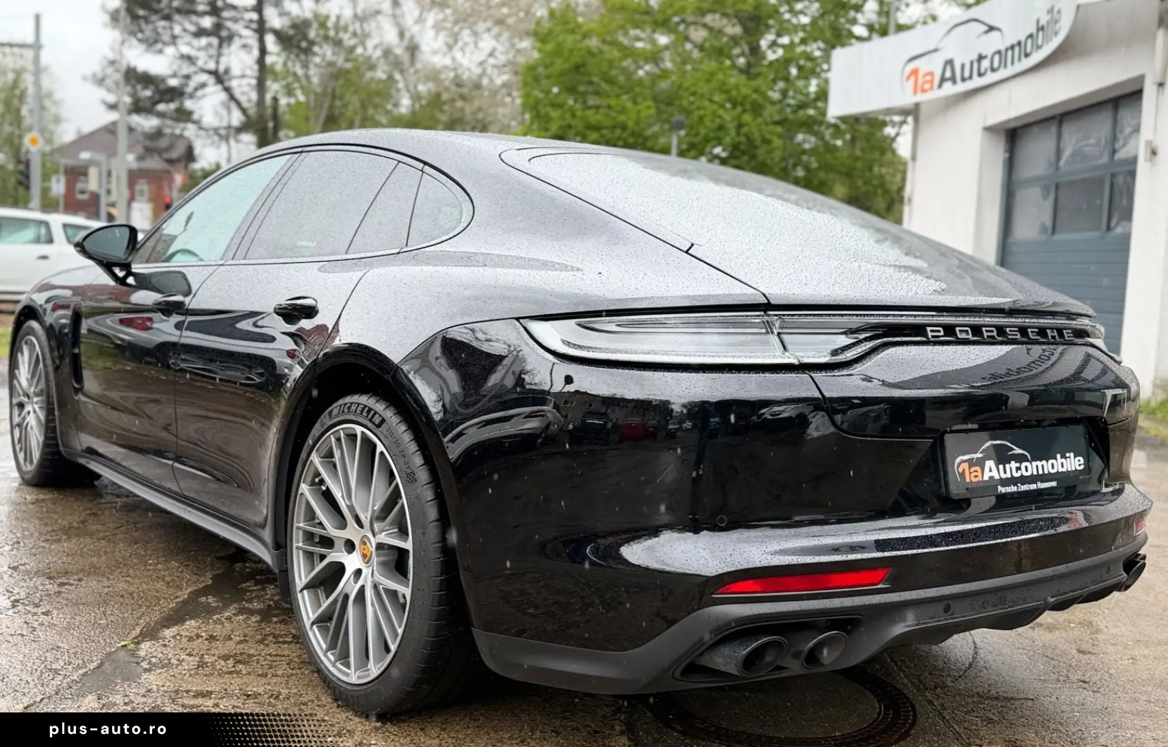 PORSCHE Panamera 4 Platinum Edition Approved Pano
