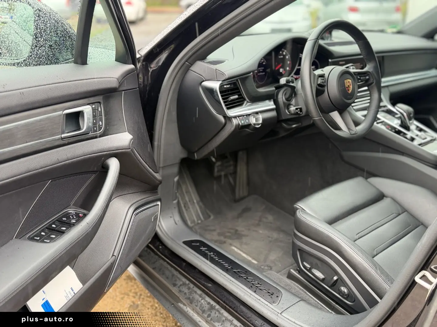 PORSCHE Panamera 4 Platinum Edition Approved Pano