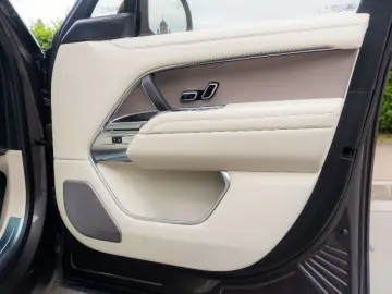 Land Rover Range Rover Autobiography_L460_PHEV