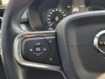 Volvo Xc-40