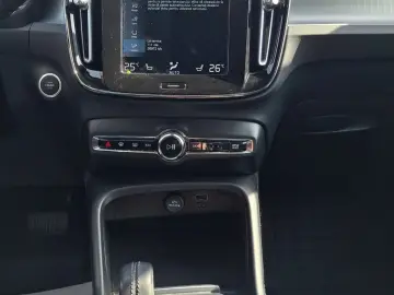 Volvo Xc-40