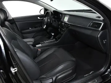 Kia Optima BUSINESS 1.7 CRDI ULTIMATE BUSINESS DCT7