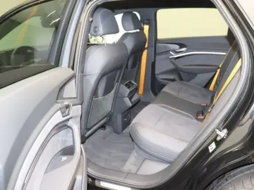 AUDI e-tron 55 quattro S line Virt.Cockpit LED Navi