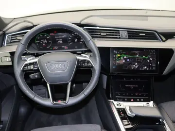AUDI e-tron 55 quattro S line Virt.Cockpit LED Navi