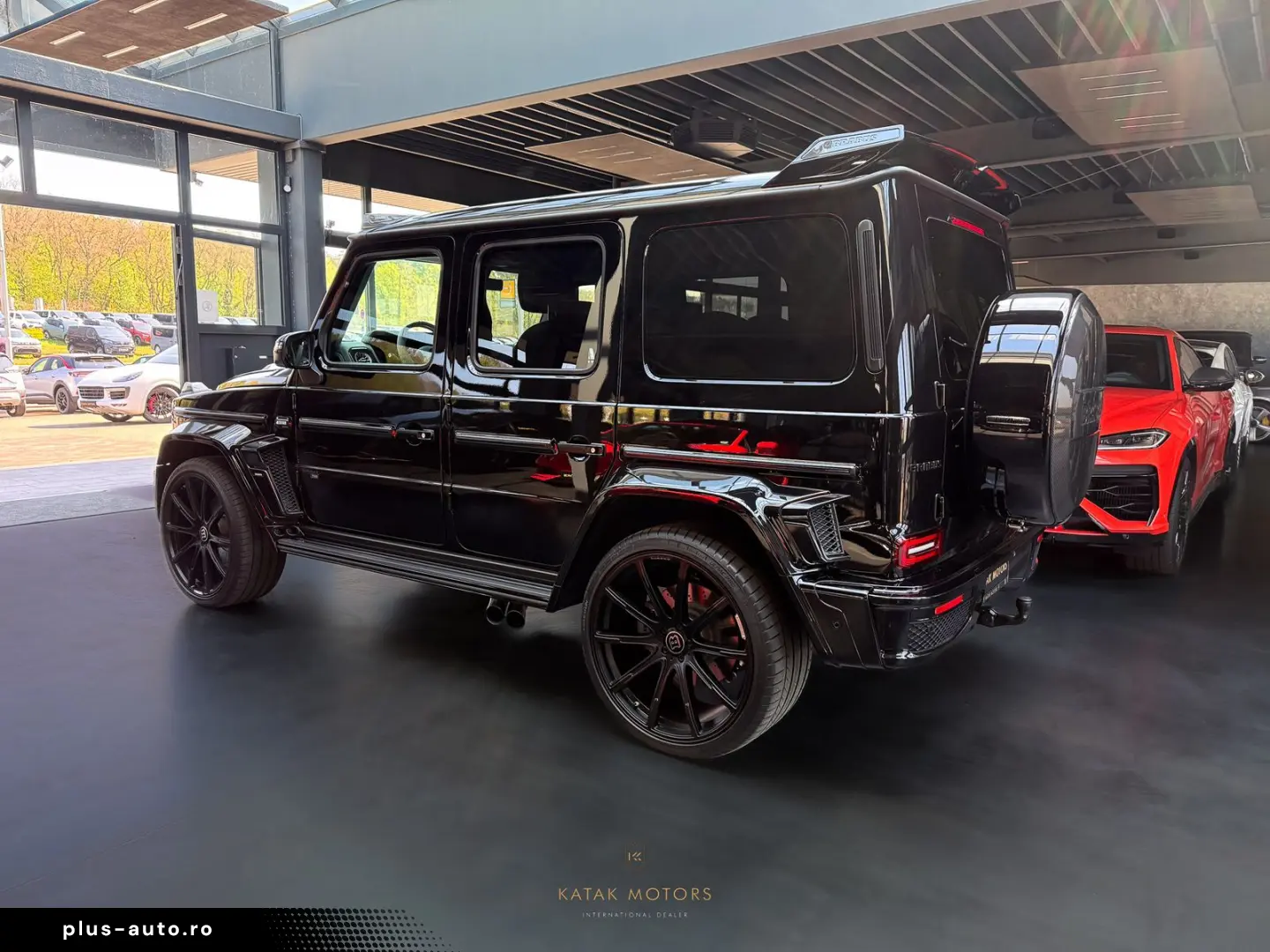 MERCEDES-BENZ G 63 AMG BRABUS 700 CARBON STARLIGHT BURMESTER