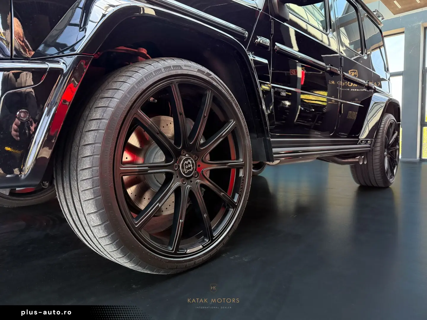 MERCEDES-BENZ G 63 AMG BRABUS 700 CARBON STARLIGHT BURMESTER