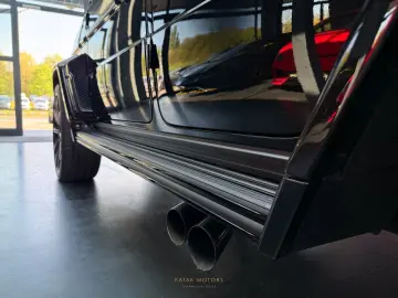 MERCEDES-BENZ G 63 AMG BRABUS 700 CARBON STARLIGHT BURMESTER