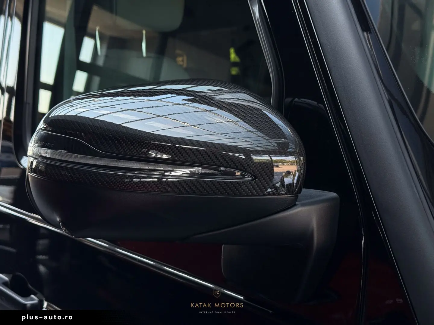 MERCEDES-BENZ G 63 AMG BRABUS 700 CARBON STARLIGHT BURMESTER