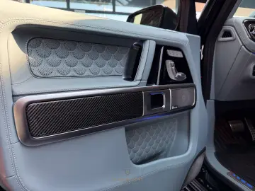 MERCEDES-BENZ G 63 AMG BRABUS 700 CARBON STARLIGHT BURMESTER