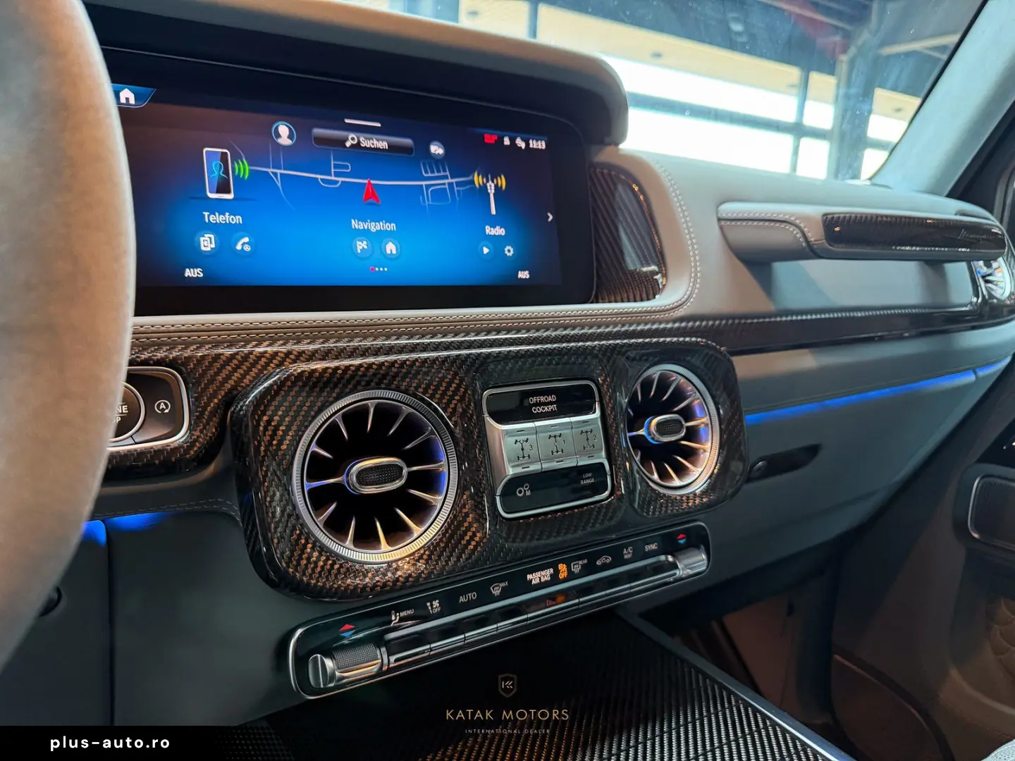 MERCEDES-BENZ G 63 AMG BRABUS 700 CARBON STARLIGHT BURMESTER