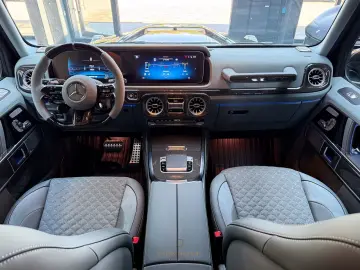 MERCEDES-BENZ G 63 AMG BRABUS 700 CARBON STARLIGHT BURMESTER
