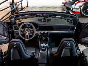 PORSCHE 992 911 Turbo S Cabriolet BRABUS