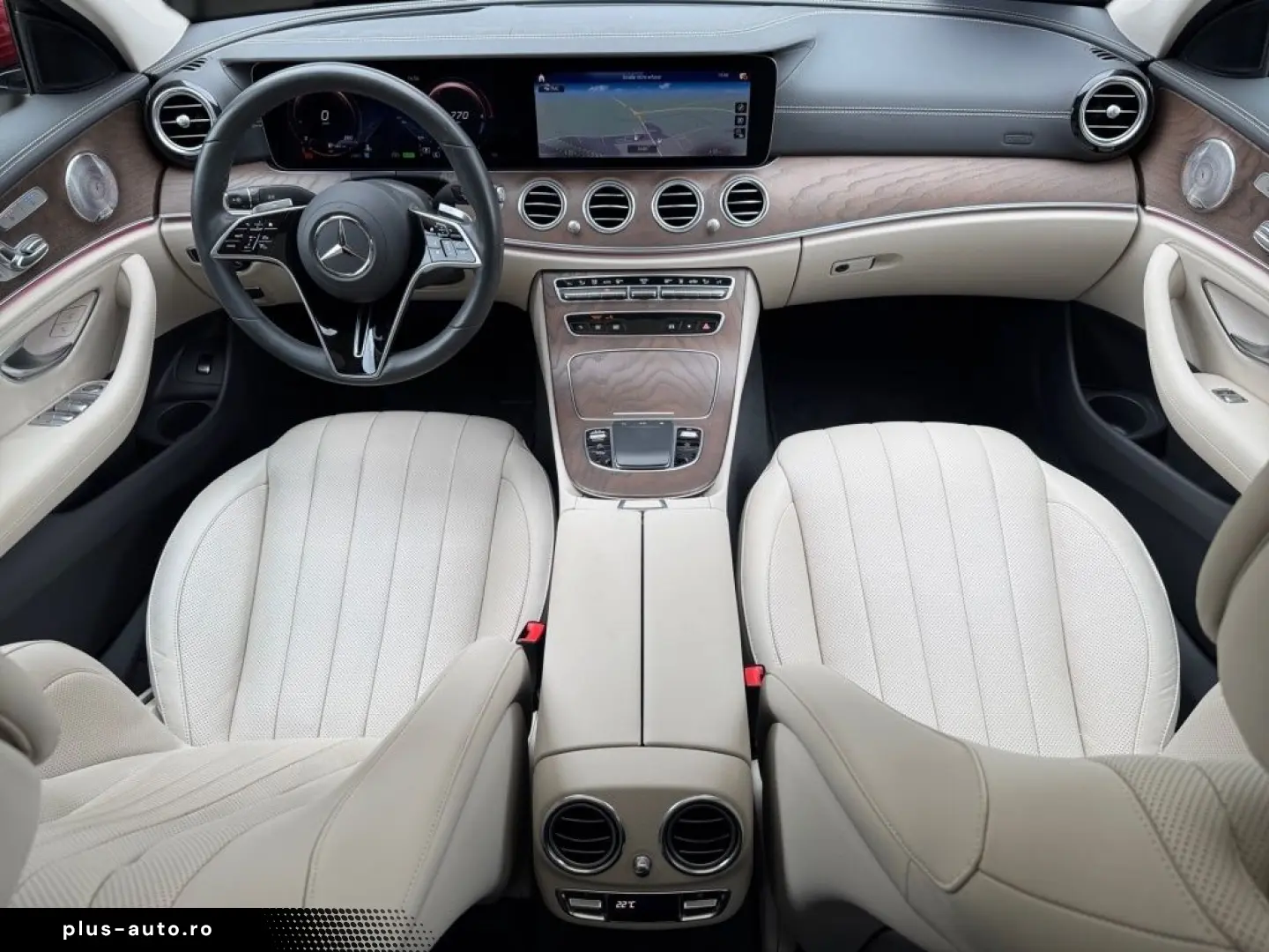 MERCEDES-BENZ E 300 de 4M Exclusive  Massage  HuD  Sitzklima