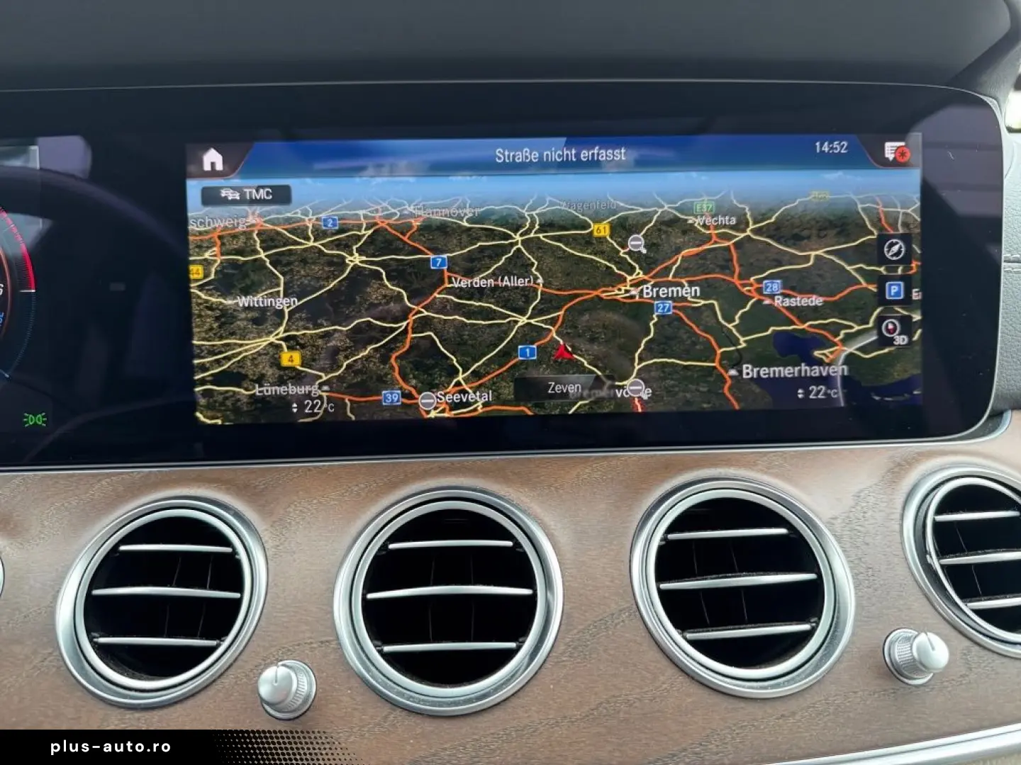 MERCEDES-BENZ E 300 de 4M Exclusive  Massage  HuD  Sitzklima