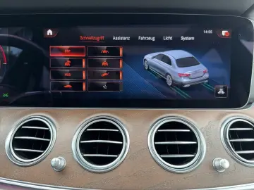 MERCEDES-BENZ E 300 de 4M Exclusive  Massage  HuD  Sitzklima