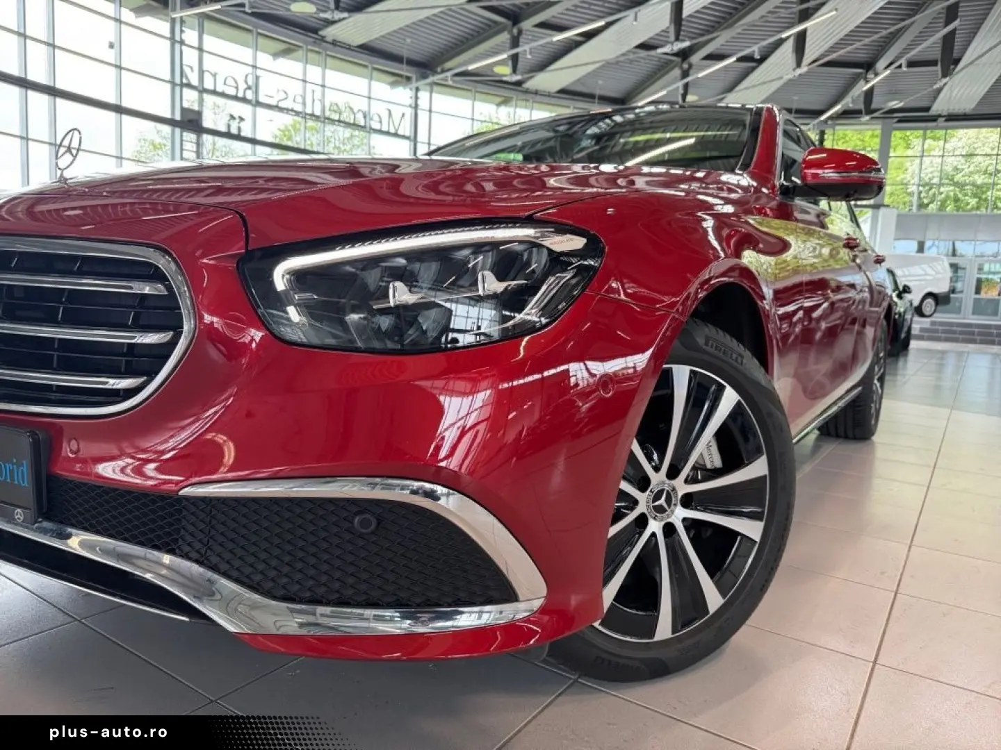 MERCEDES-BENZ E 300 de 4M Exclusive  Massage  HuD  Sitzklima