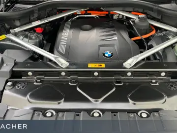 BMW X5 xDrive50e AHK RFK Pano Klima-Sitze