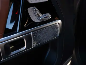 MERCEDES-BENZ G800 4 0 Brabus