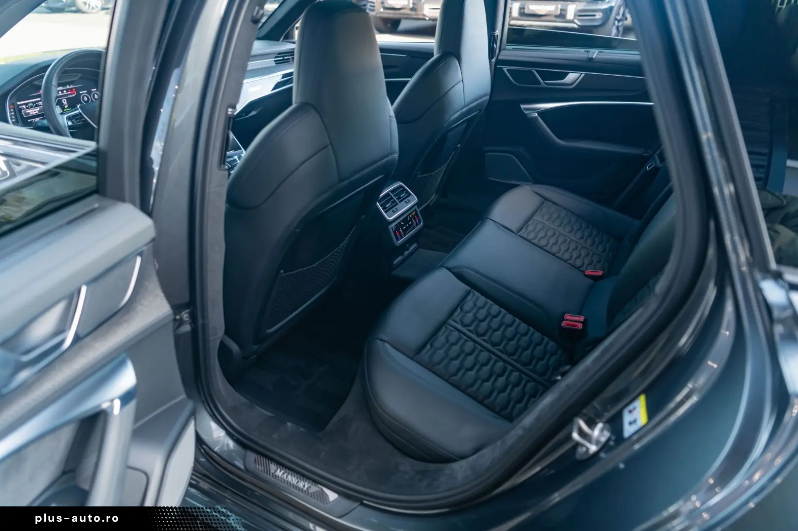 AUDI RS6 Avant MANSORY  FULL CARBON FORGED DYNAMIC