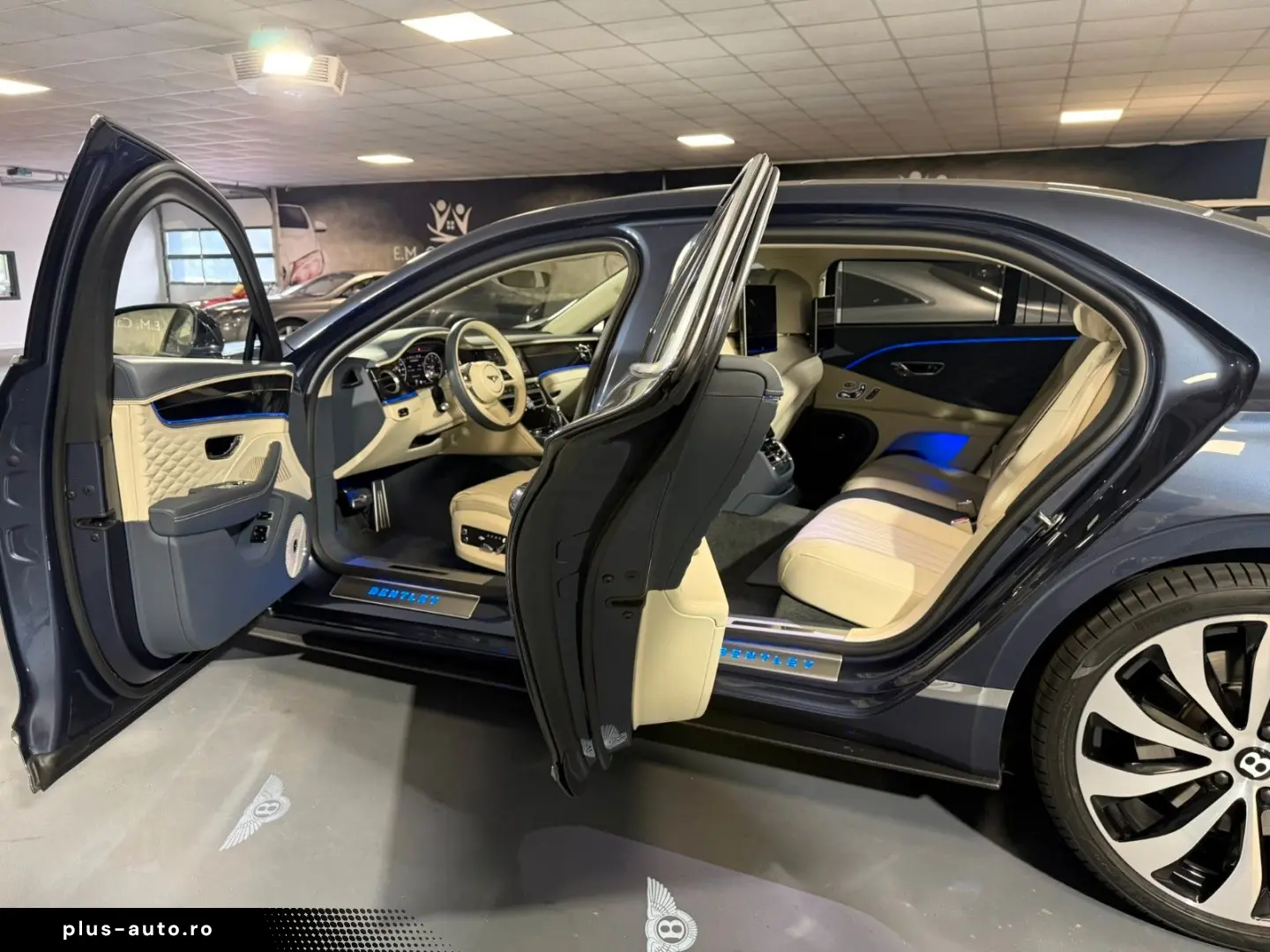 BENTLEY Flying Spur V8 Mansory  Carbon  Exclusive  Naim