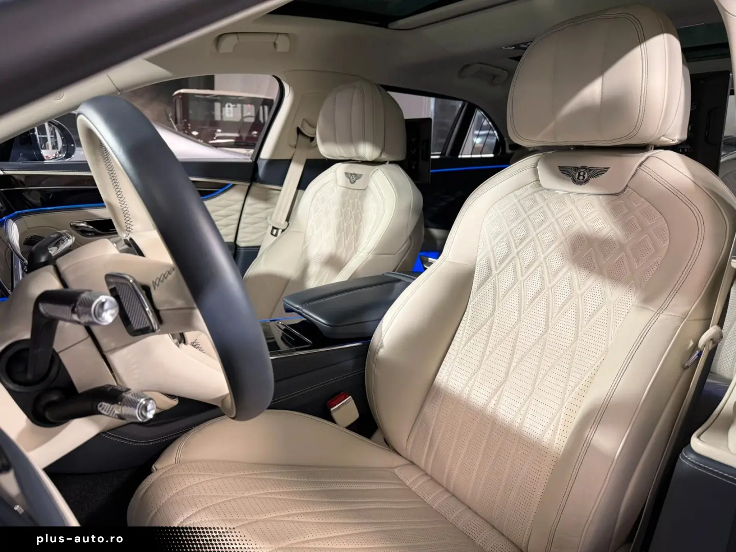 BENTLEY Flying Spur V8 Mansory  Carbon  Exclusive  Naim