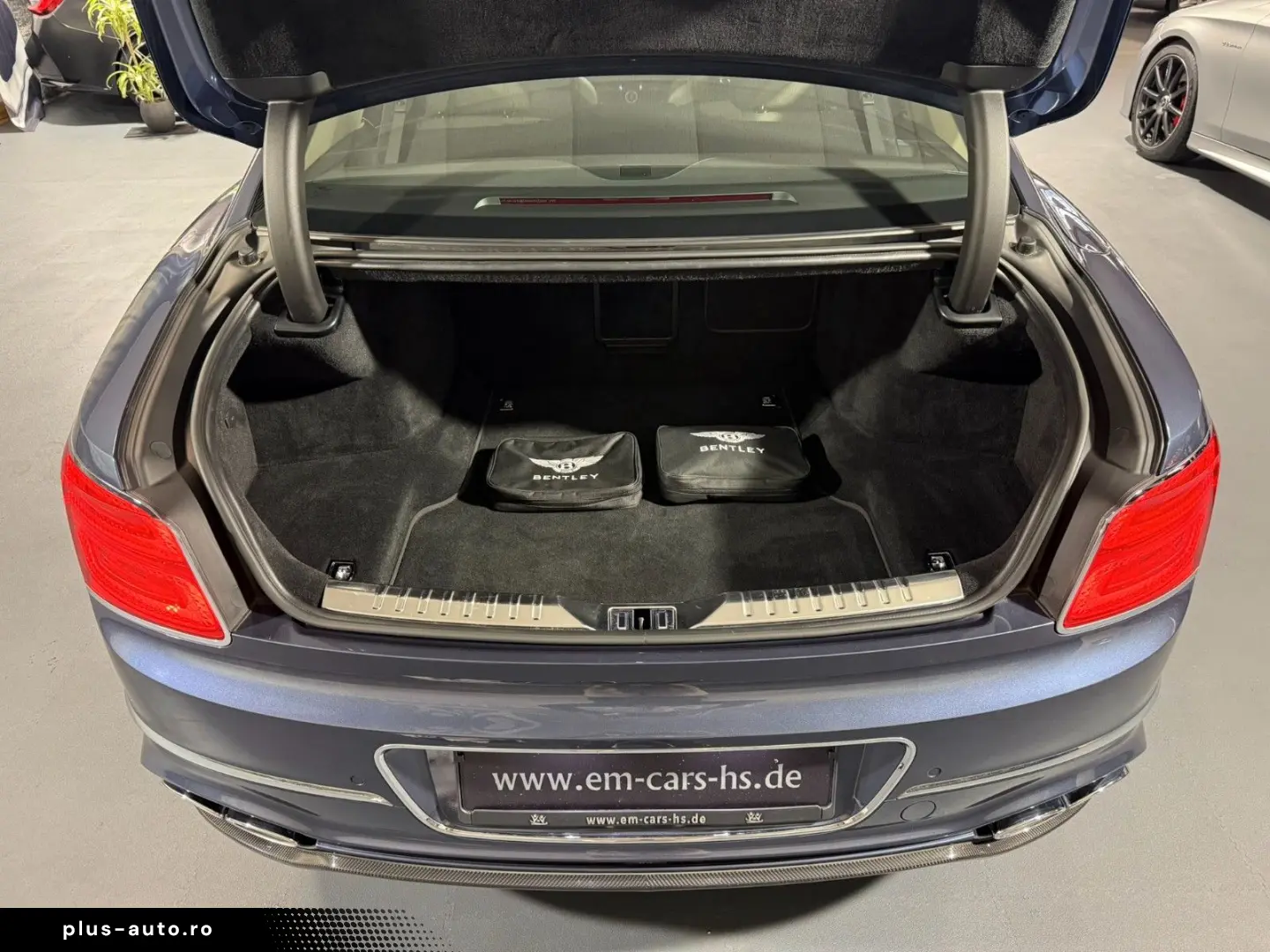 BENTLEY Flying Spur V8 Mansory  Carbon  Exclusive  Naim