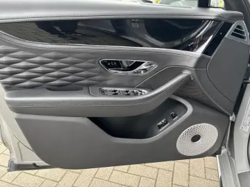 BENTLEY Flying Spur W12 Mansory Exclusive Black Line B&O