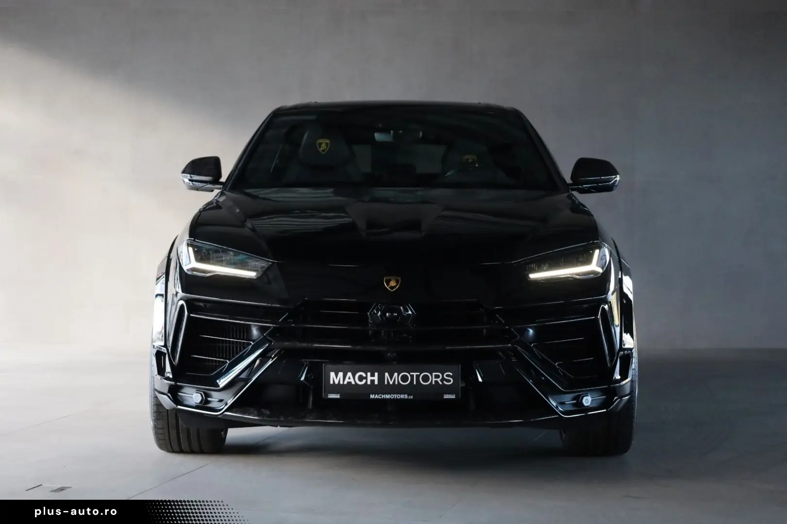 LAMBORGHINI Urus S - NOVITEC Wide Body Kit