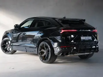 LAMBORGHINI Urus S - NOVITEC Wide Body Kit