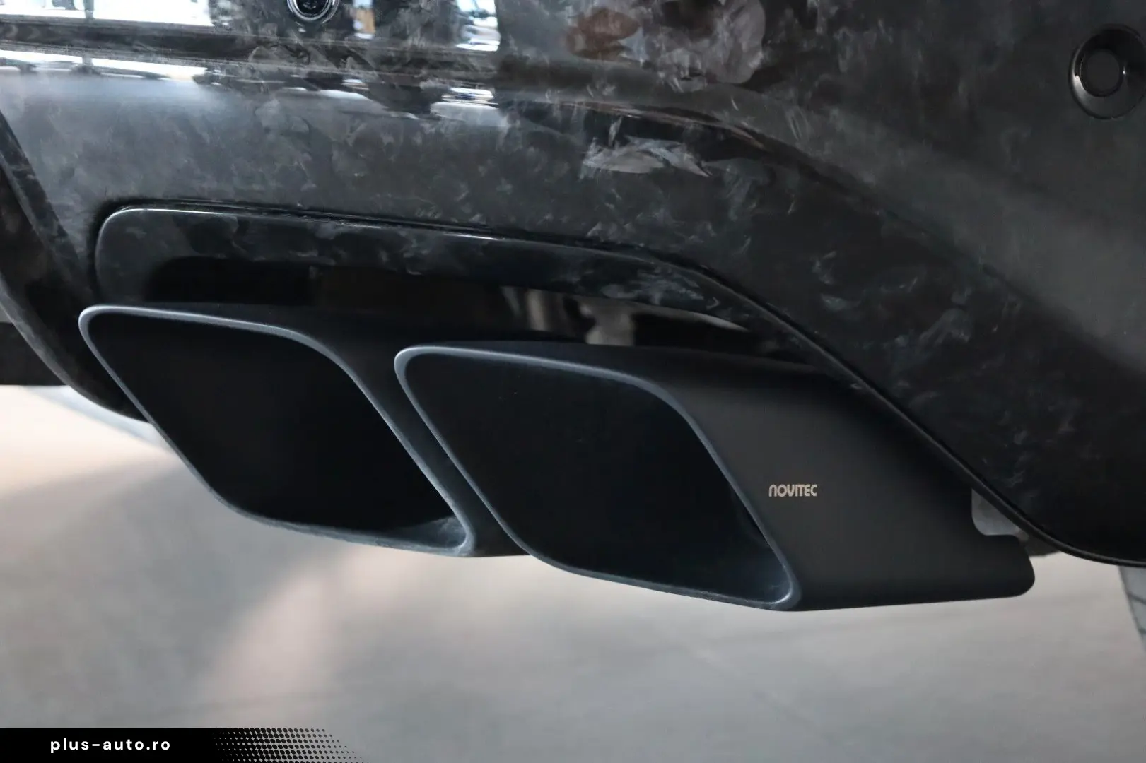 LAMBORGHINI Urus S - NOVITEC Wide Body Kit