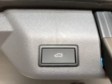 VW T7 Multivan 2.0 TDI Edition  IQ.Light