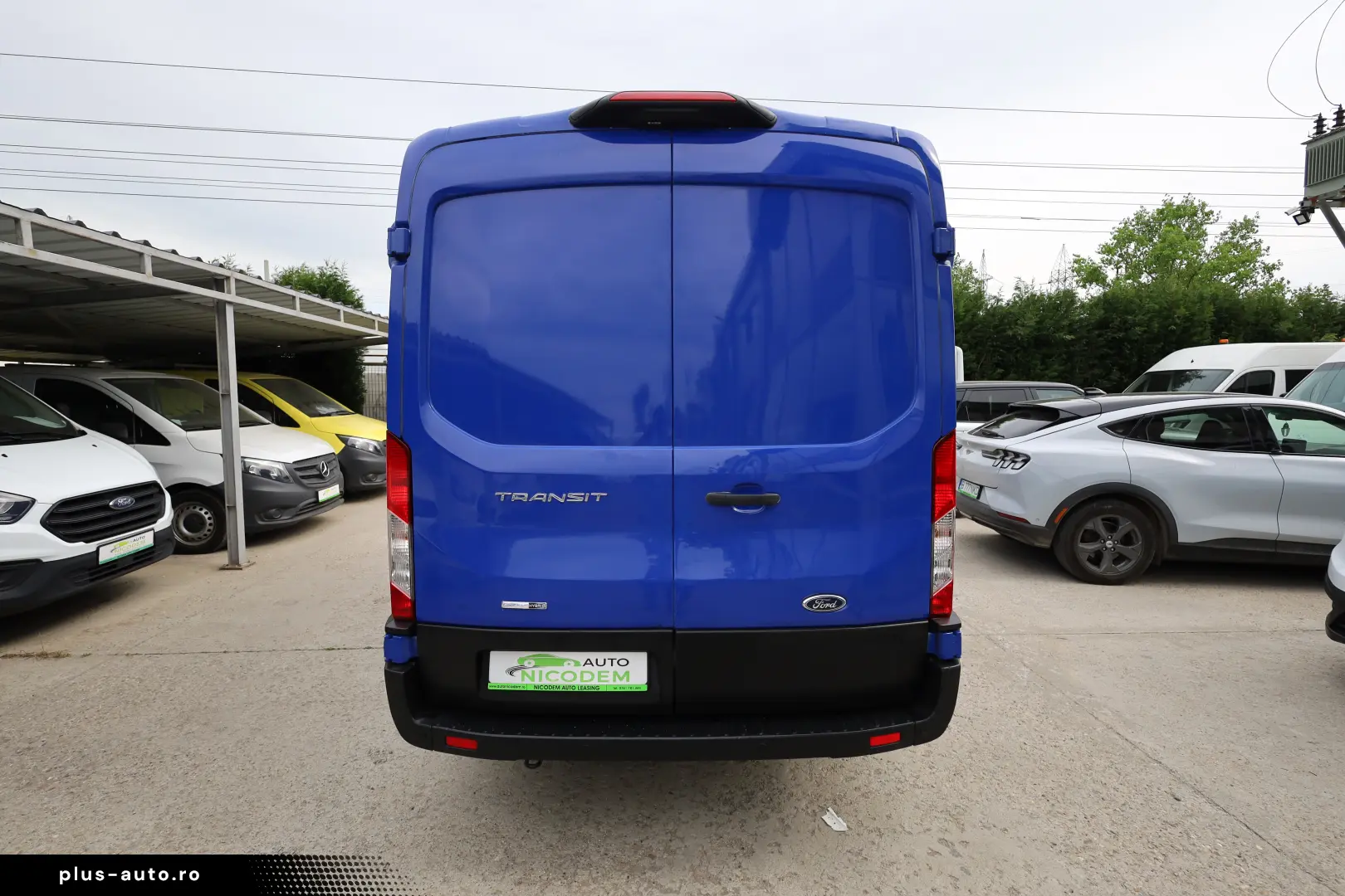 Ford Transit Furgon L2H2 MHEV 2.0D 130CP