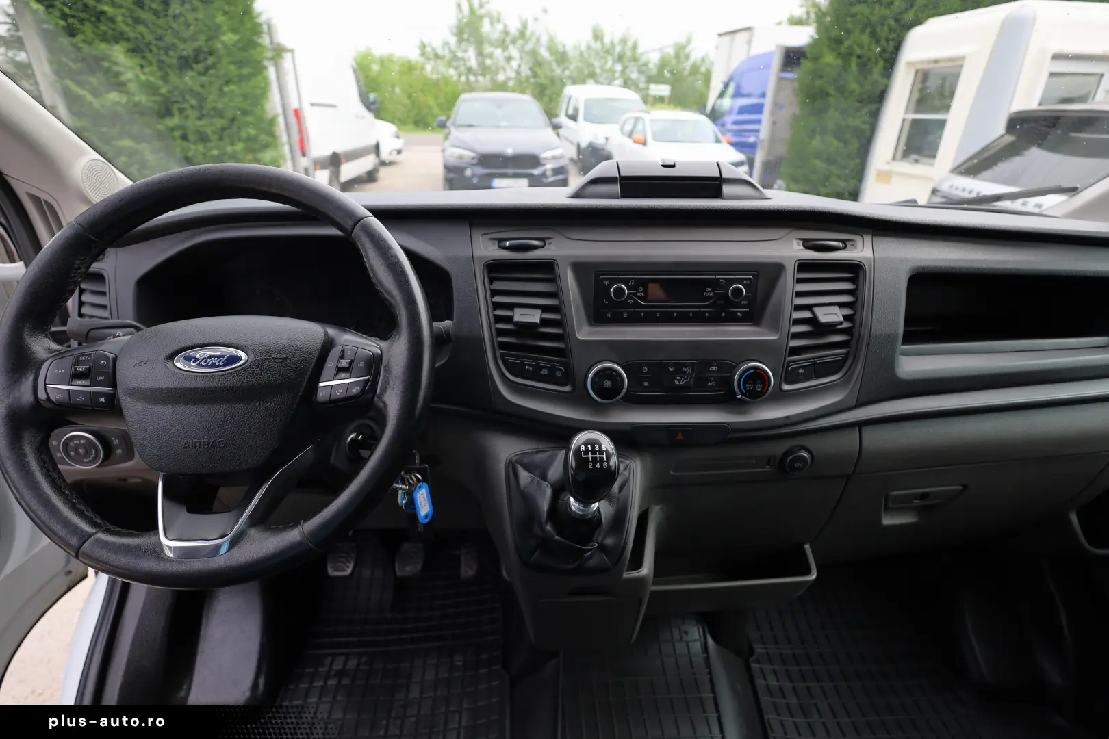 Ford Transit Furgon L2H2 MHEV 2.0D 130CP
