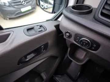 Ford Transit Furgon L2H2 MHEV 2.0D 130CP