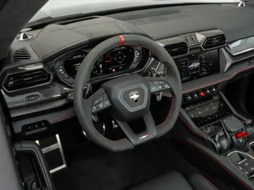 Lamborghini Urus SE BRABUS 900 PS