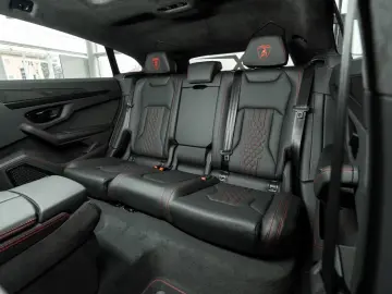 Lamborghini Urus SE BRABUS 900 PS