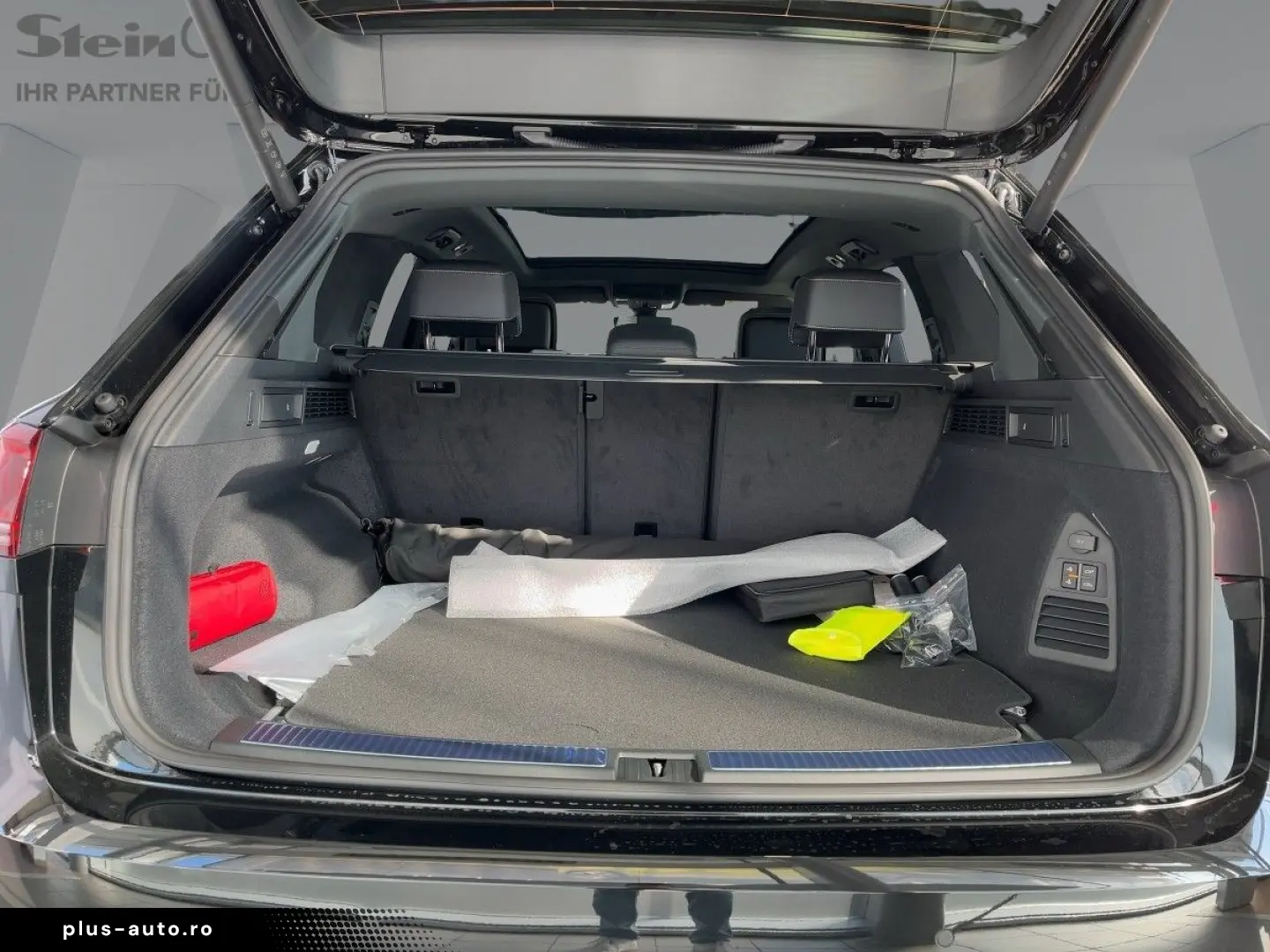 VW Touareg 3.0 V6 TDI 4Motion W R-Line AHK Navi
