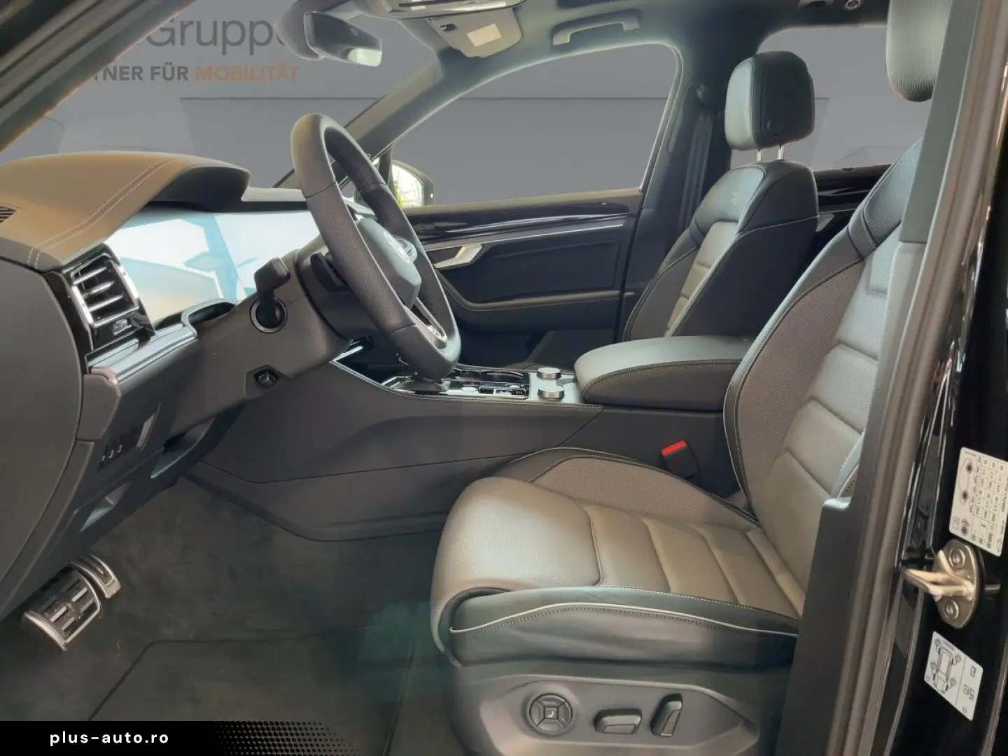 VW Touareg 3.0 V6 TDI 4Motion W R-Line AHK Navi