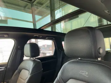VW Touareg 3.0 V6 TDI 4Motion W R-Line AHK Navi