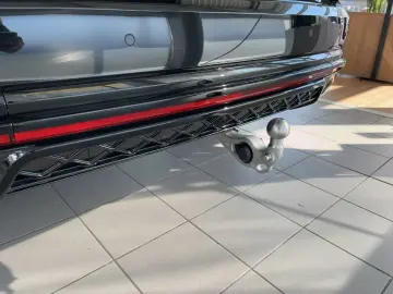 VW Touareg 3.0 V6 TDI 4Motion W R-Line AHK Navi