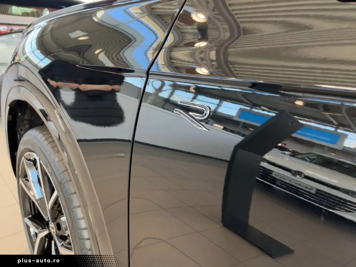 VW Touareg 3.0 V6 TDI 4Motion W R-Line AHK Navi