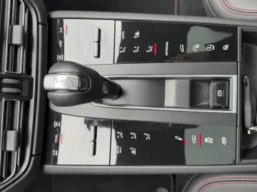 PORSCHE Macan GTS-21 Zol-Service neu-Panorama-LED-Carbon