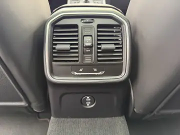PORSCHE Macan GTS-21 Zol-Service neu-Panorama-LED-Carbon