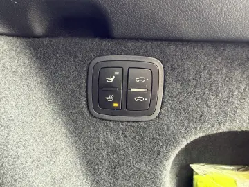 PORSCHE Macan GTS-21 Zol-Service neu-Panorama-LED-Carbon