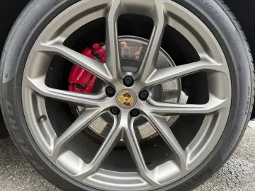 PORSCHE Macan GTS-21 Zol-Service neu-Panorama-LED-Carbon