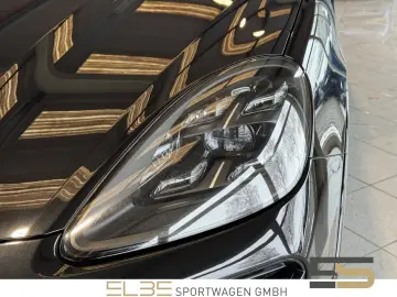 PORSCHE Cayenne Coupe Turbo CARBON MATRIX HUD INNO SPORT
