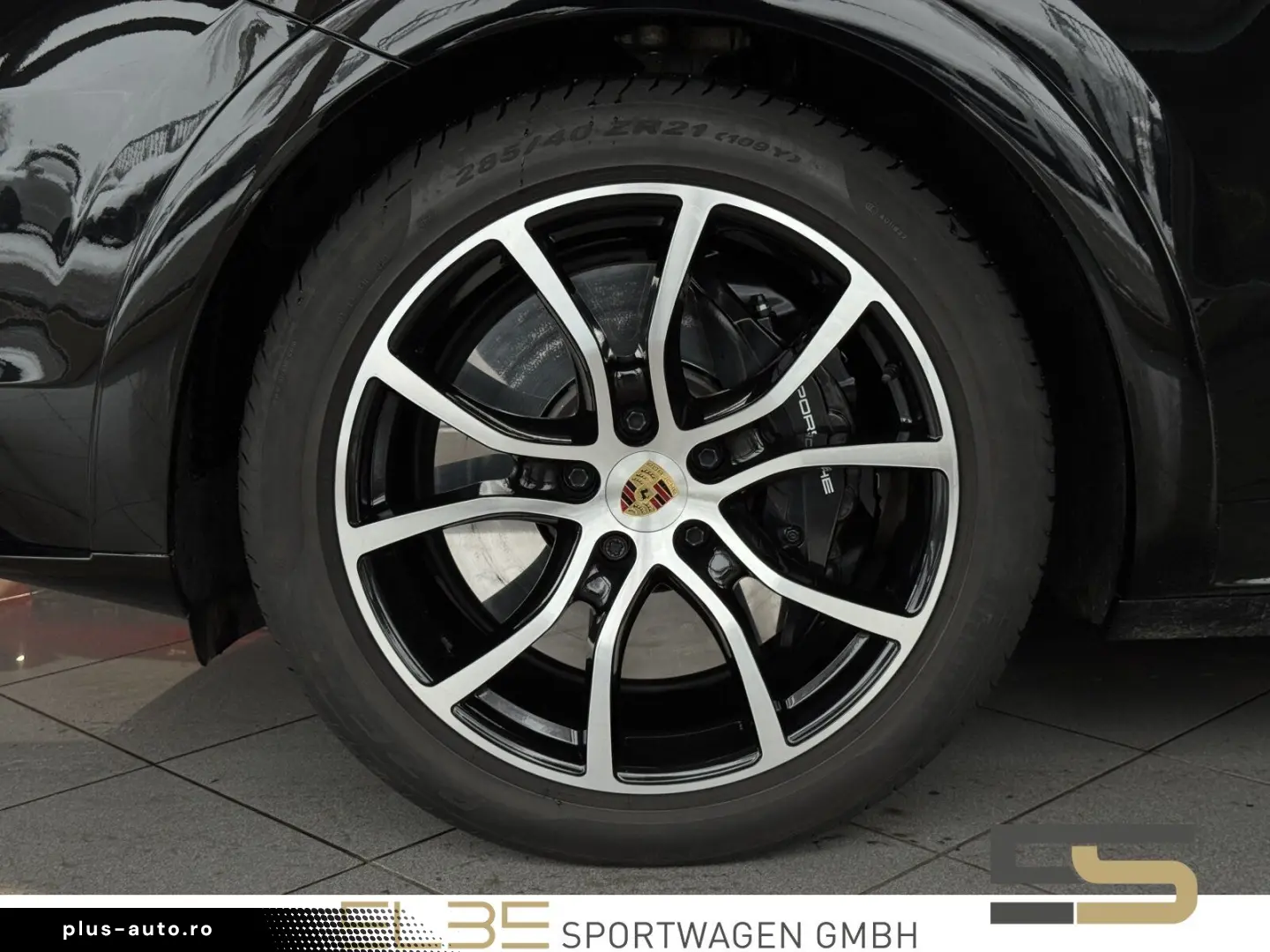 PORSCHE Cayenne Coupe Turbo CARBON MATRIX HUD INNO SPORT