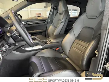 PORSCHE Cayenne Coupe Turbo CARBON MATRIX HUD INNO SPORT